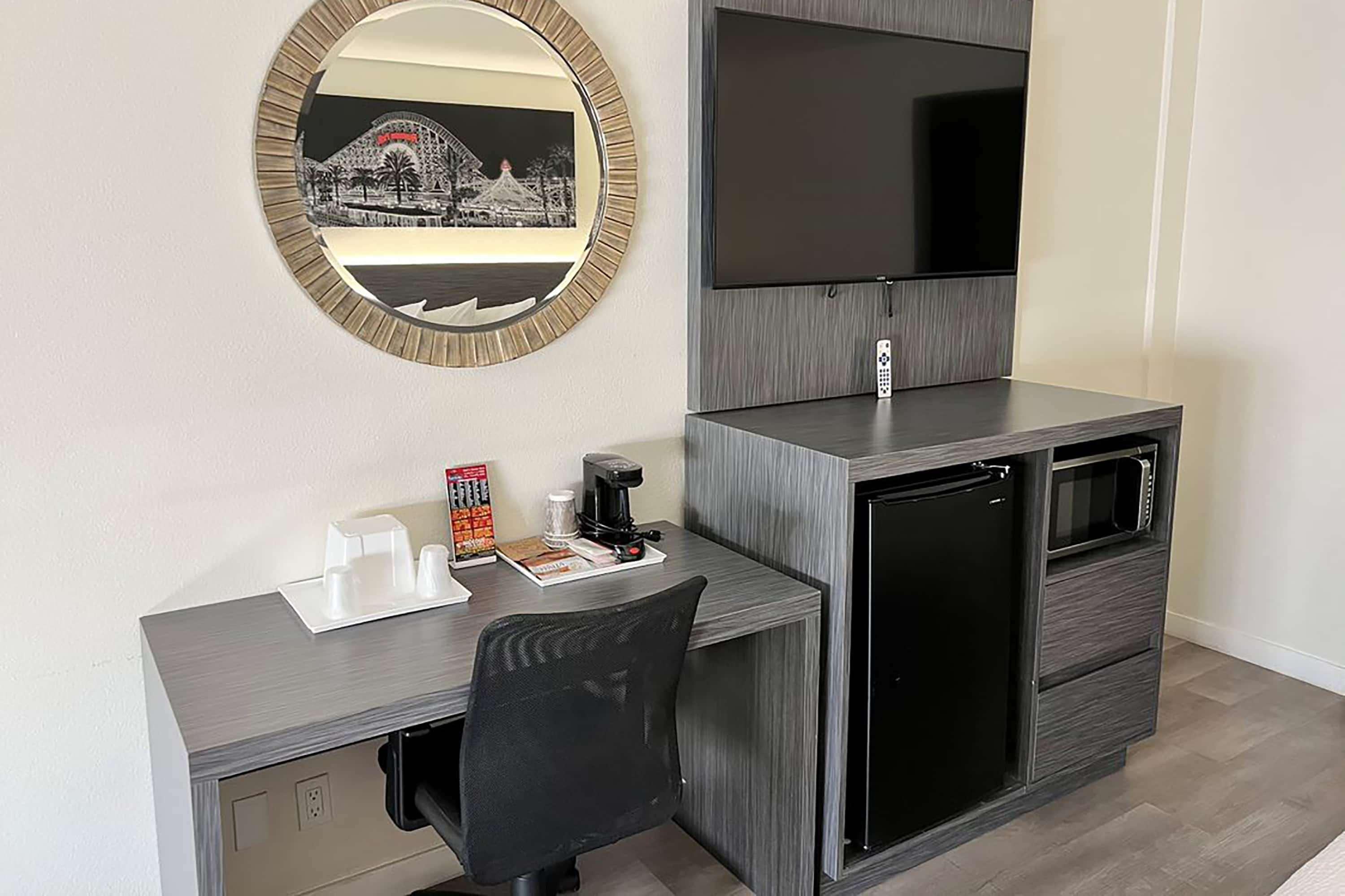 מלון Ramada By Wyndham Anaheim Convention Center מראה חיצוני תמונה