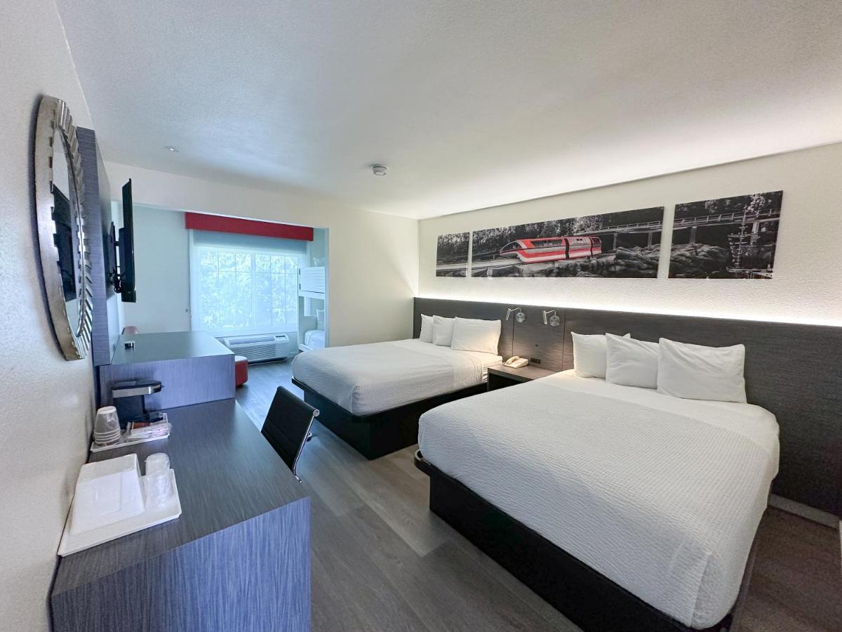 מלון Ramada By Wyndham Anaheim Convention Center מראה חיצוני תמונה