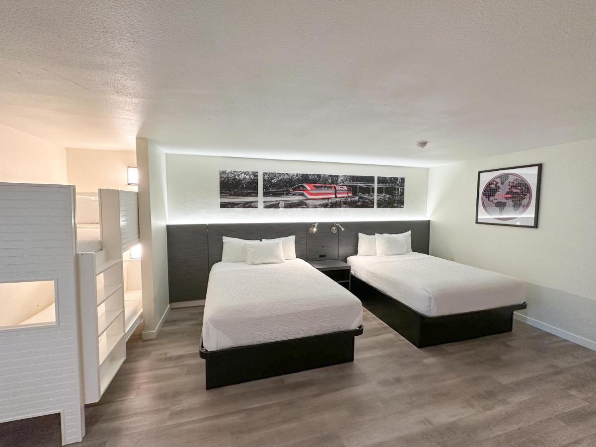 מלון Ramada By Wyndham Anaheim Convention Center מראה חיצוני תמונה
